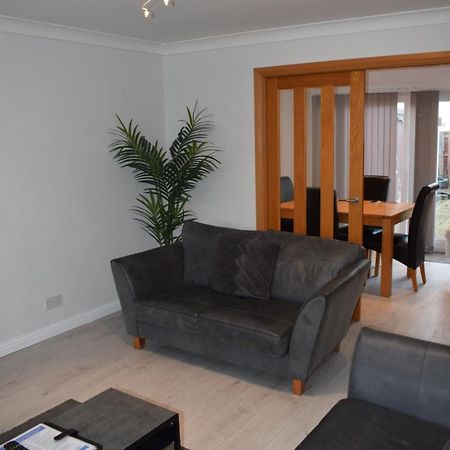 3 Bedroom-Kelpies Serviced Apartments Bruce Falkirk Exterior photo