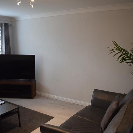 3 Bedroom-Kelpies Serviced Apartments Bruce Falkirk Exterior photo